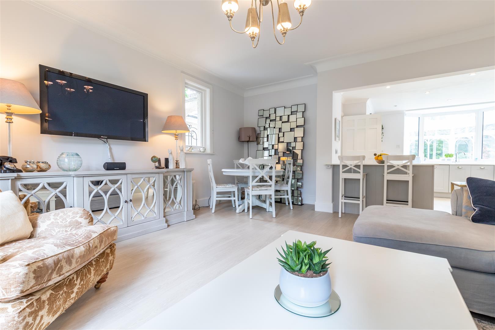 Property information Luxury & Prestige